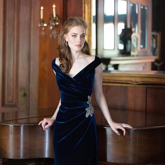 Evening Gown Velvet imperial Blue - Picture 1 of 4